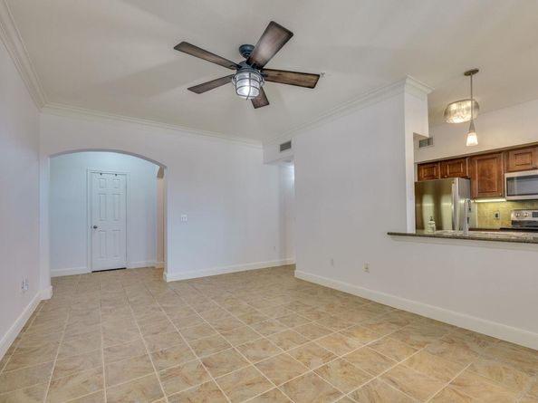 7701 Rialto BLVD 1116, Austin TX 78735