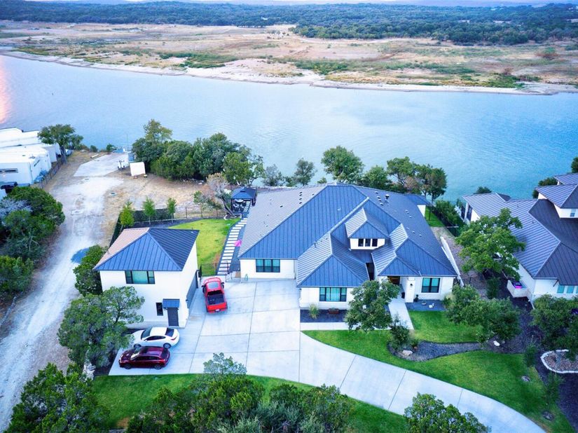 5104 Canyon Oaks DR, Lago Vista TX 78645