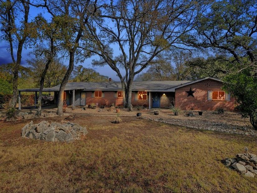 6201 Oakclaire DR, Austin TX 78735