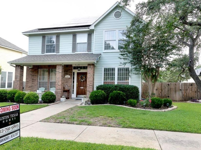 232 Village Commons BLVD, Georgetown TX 78633