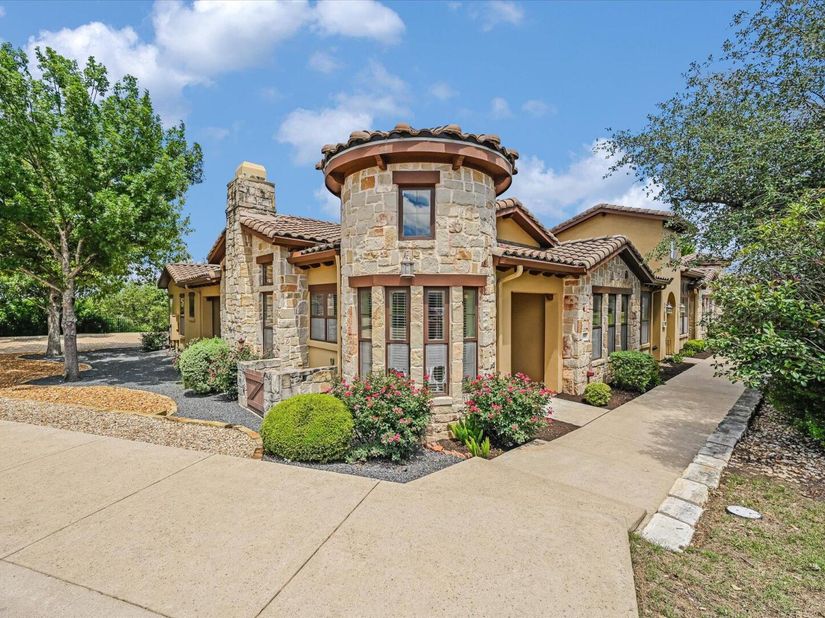 103 Rivalto CIR 1, Lakeway TX 78734