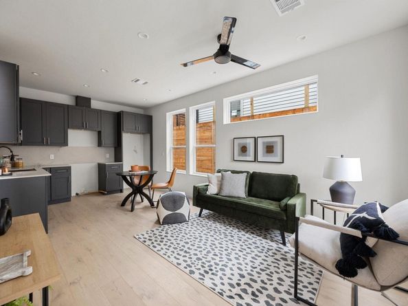 1709 Maple Ave 2A, Austin TX 78702