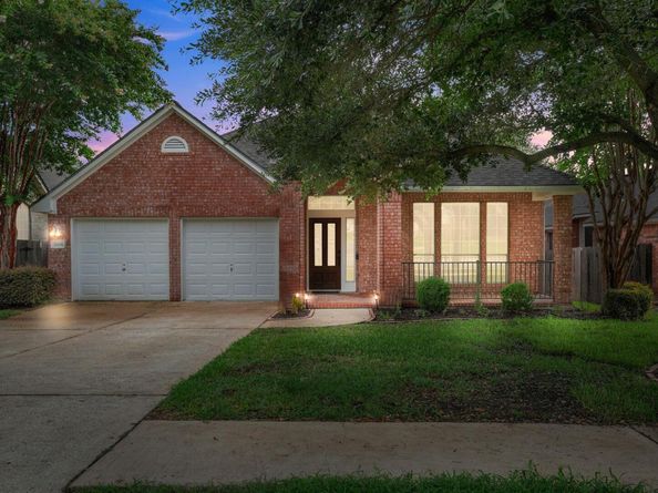 7008 W Magic Mountain LN, Round Rock TX 78681