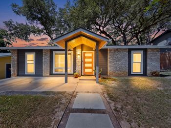302 Rowland DR