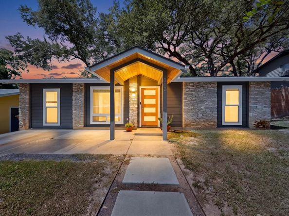 302 Rowland DR, Austin TX 78745