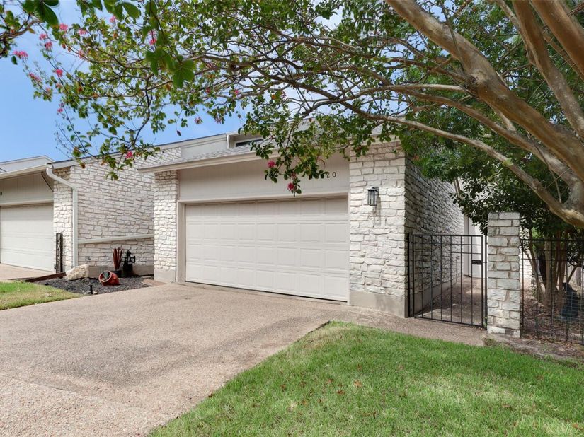 8120 Meandering WAY, Austin TX 78759