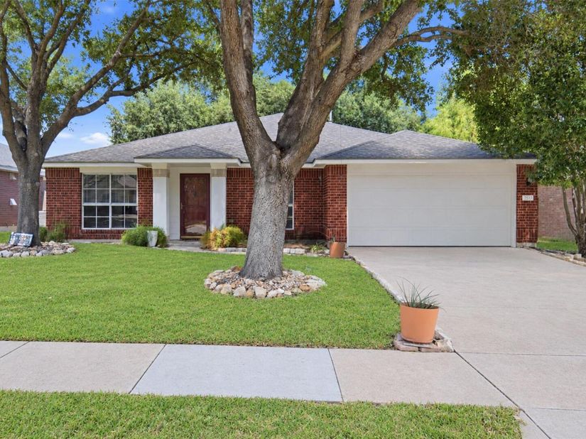 2517 Vernell WAY, Round Rock TX 78664