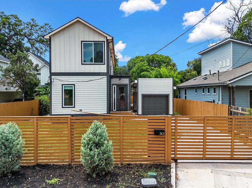3101 Lyons RD, Austin TX 78702
