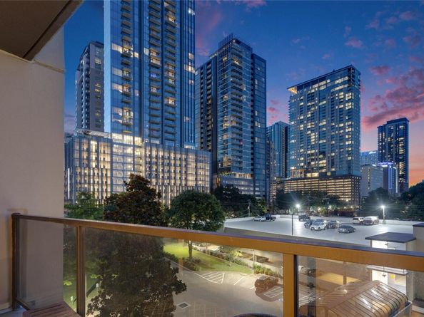 40 N Interstate 35 Highway 5B2, Austin TX 78701