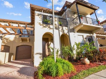 6927 Julia Gardens Dr