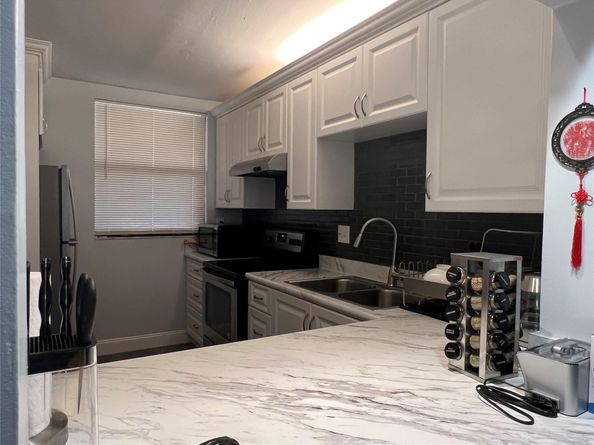 8437 Forest Hills Dr 203, Coral Springs FL 33065