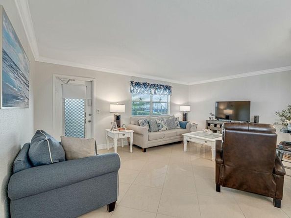 350 Tuscany G, Delray Beach FL 33446