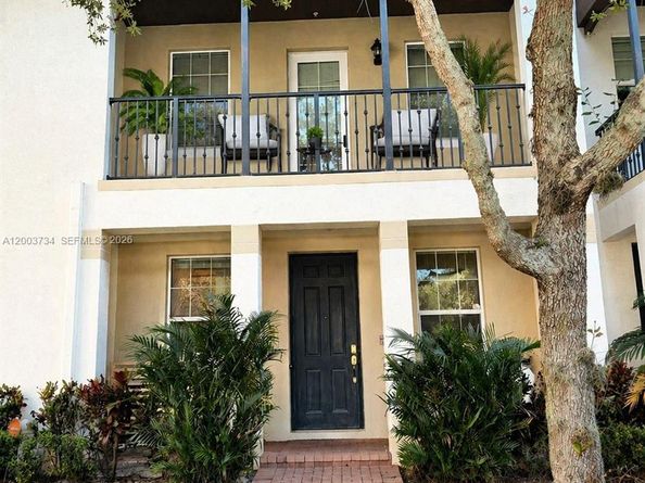 2549 SW 118th Way 302, Miramar FL 33025