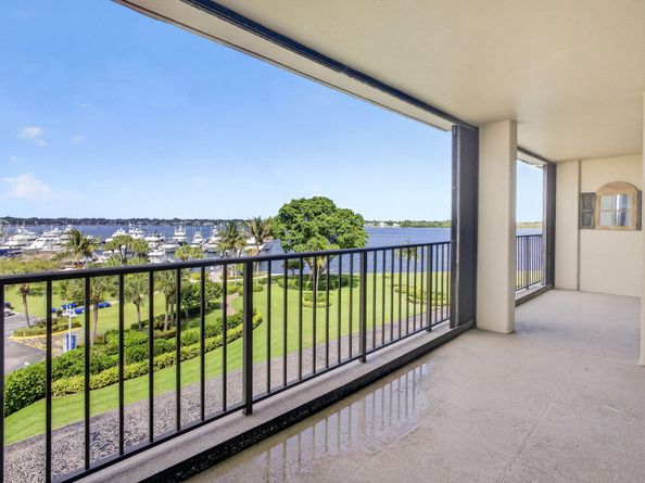 136 Lakeshore Drive 511, North Palm Beach FL 33408