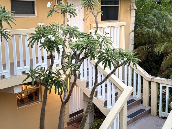 811 NE 14th Place 6, Fort Lauderdale FL 33304