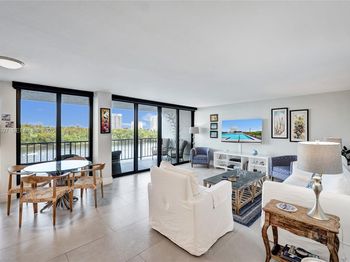 936 Intracoastal Drive