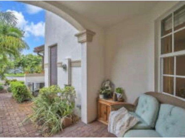 9761 Darlington Pl, Cooper City FL 33328