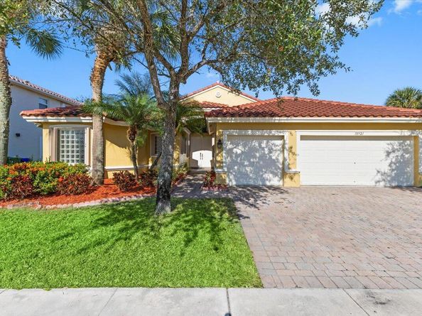 18921 SW 15th Street, Pembroke Pines FL 33029