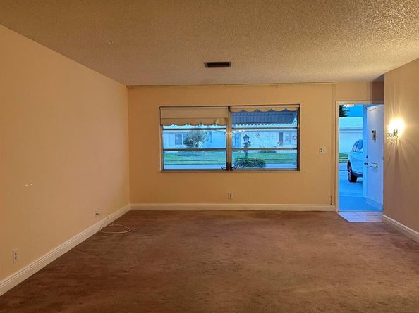 2003 SW 18th St Street, Boynton Beach FL 33426