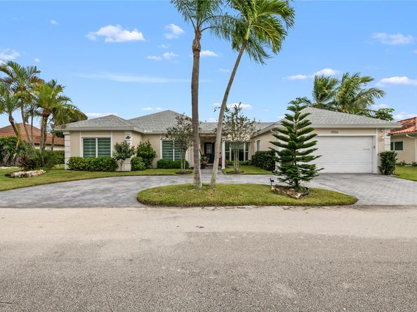 4906 N Travelers Palm Ln, Tamarac FL 33319