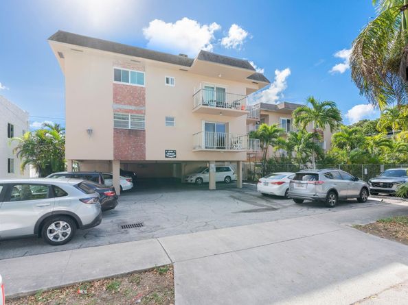 1840 Dewey St 101, Hollywood FL 33020