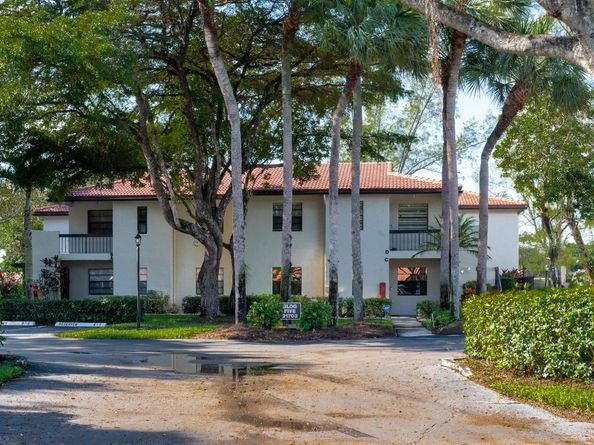 21703 Tall Palm Circle 5D, Boca Raton FL 33433