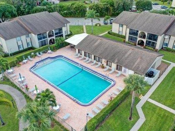 5795 La Pinata Boulevard C2, Greenacres FL 33463