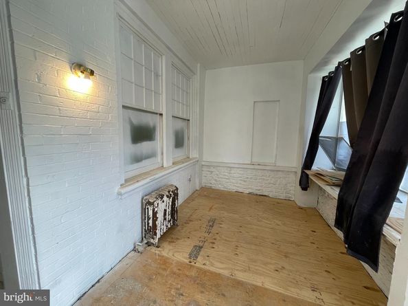 4936 N 9TH Street, Philadelphia PA 19141