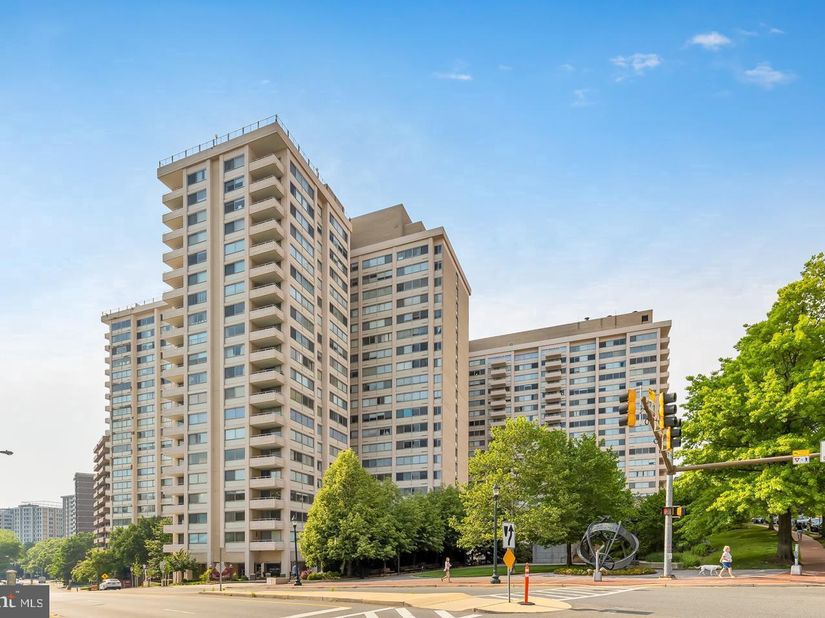 4515 Willard Avenue 2007S, Chevy Chase MD 20815