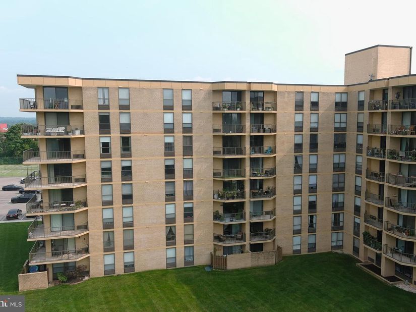 666 W Germantown Pike 1601, Plymouth Meeting PA 19462