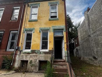 911 W Huntingdon Street