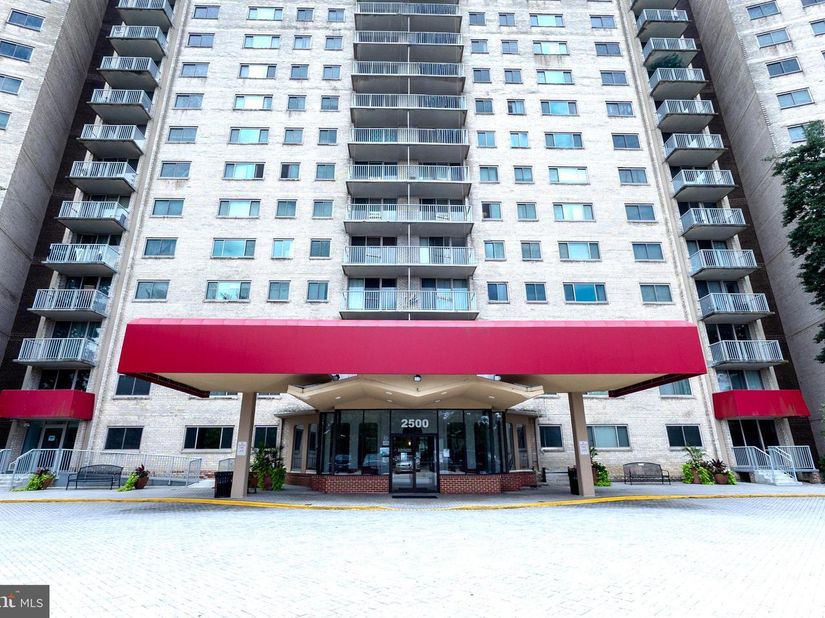 2500 N Van Dorn Street 205, Alexandria VA 22302