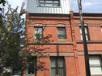889 N 25TH Street