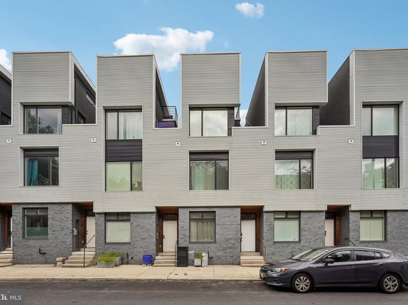 717 Fairmount Avenue, Philadelphia PA 19123