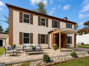 506 Flora Circle