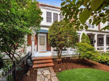 1410 Mount Vernon Avenue