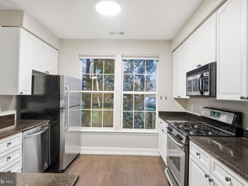 801 S Greenbrier Street