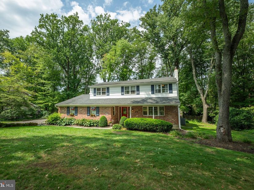 1019 Lafayette Drive, Yardley PA 19067