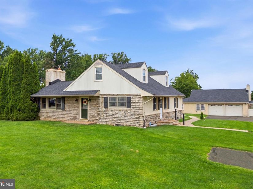 714 Norristown Road, Horsham PA 19044