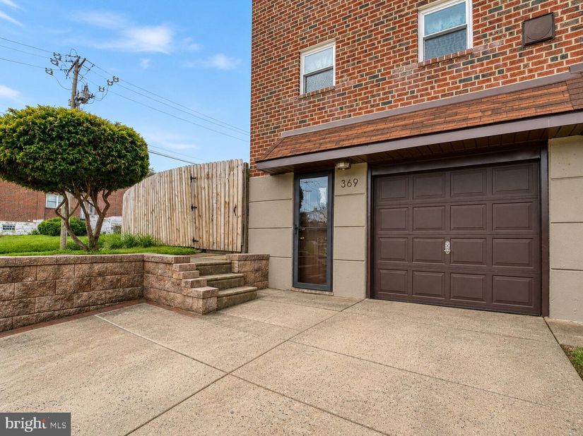 369 Helene Place, Philadelphia PA 19116