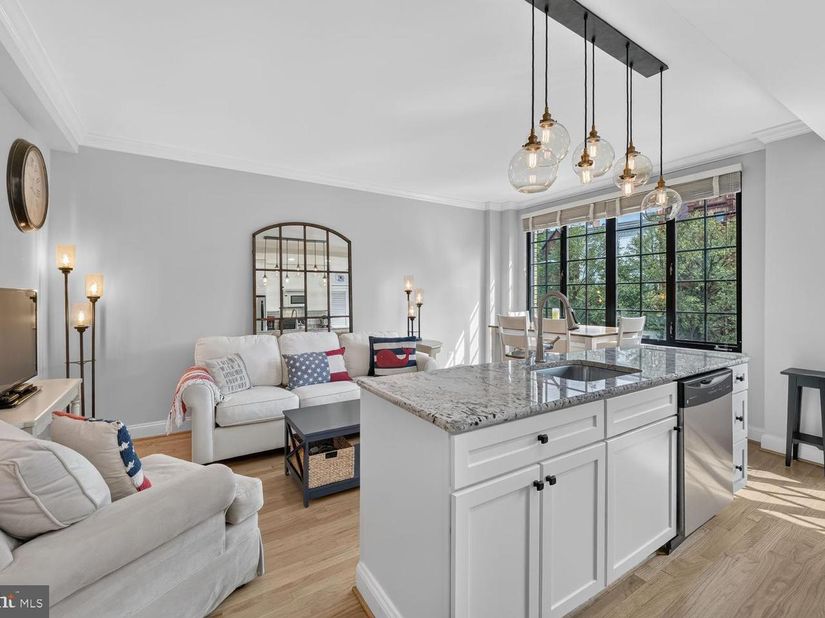 1701 16TH Street NW 342, Washington DC 20009
