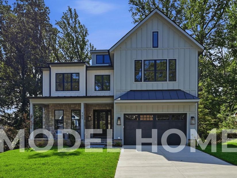 8020 Elm Place, Dunn Loring VA 22027