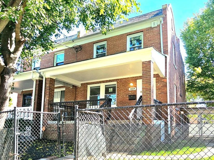 1229 Savannah Place SE, Washington DC 20032