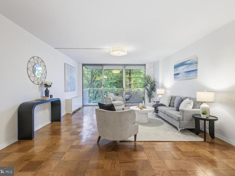 3001 Veazey Terrace NW 426, Washington DC 20008