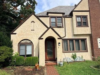 1 W Windermere Terrace