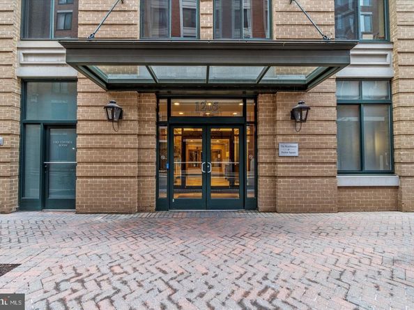 1205 N Garfield Street 908, Arlington VA 22201