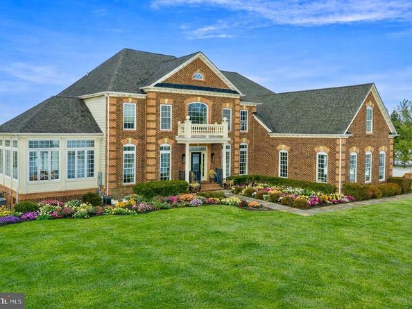 132 Parsons Lane, Newtown PA 18940