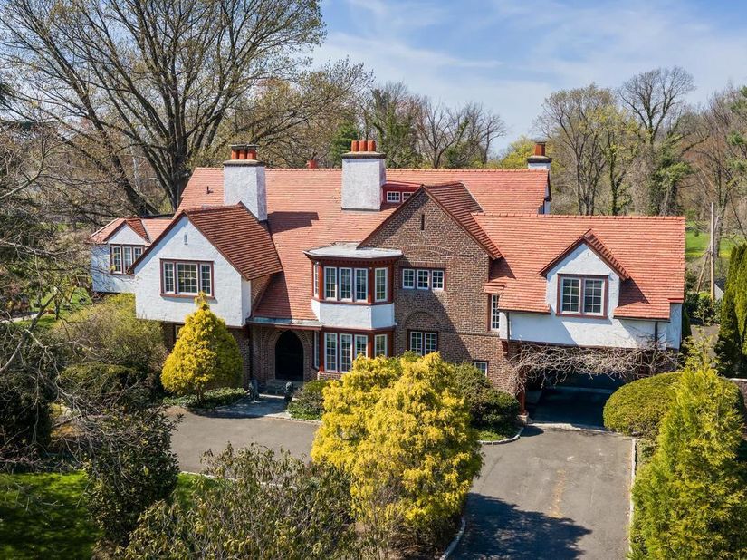 764 Mount Moro Road, Villanova PA 19085