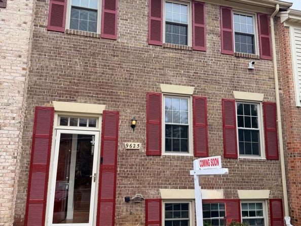 9625 Lindenbrook Street, Fairfax VA 22031