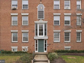 2712 Ordway Street NW